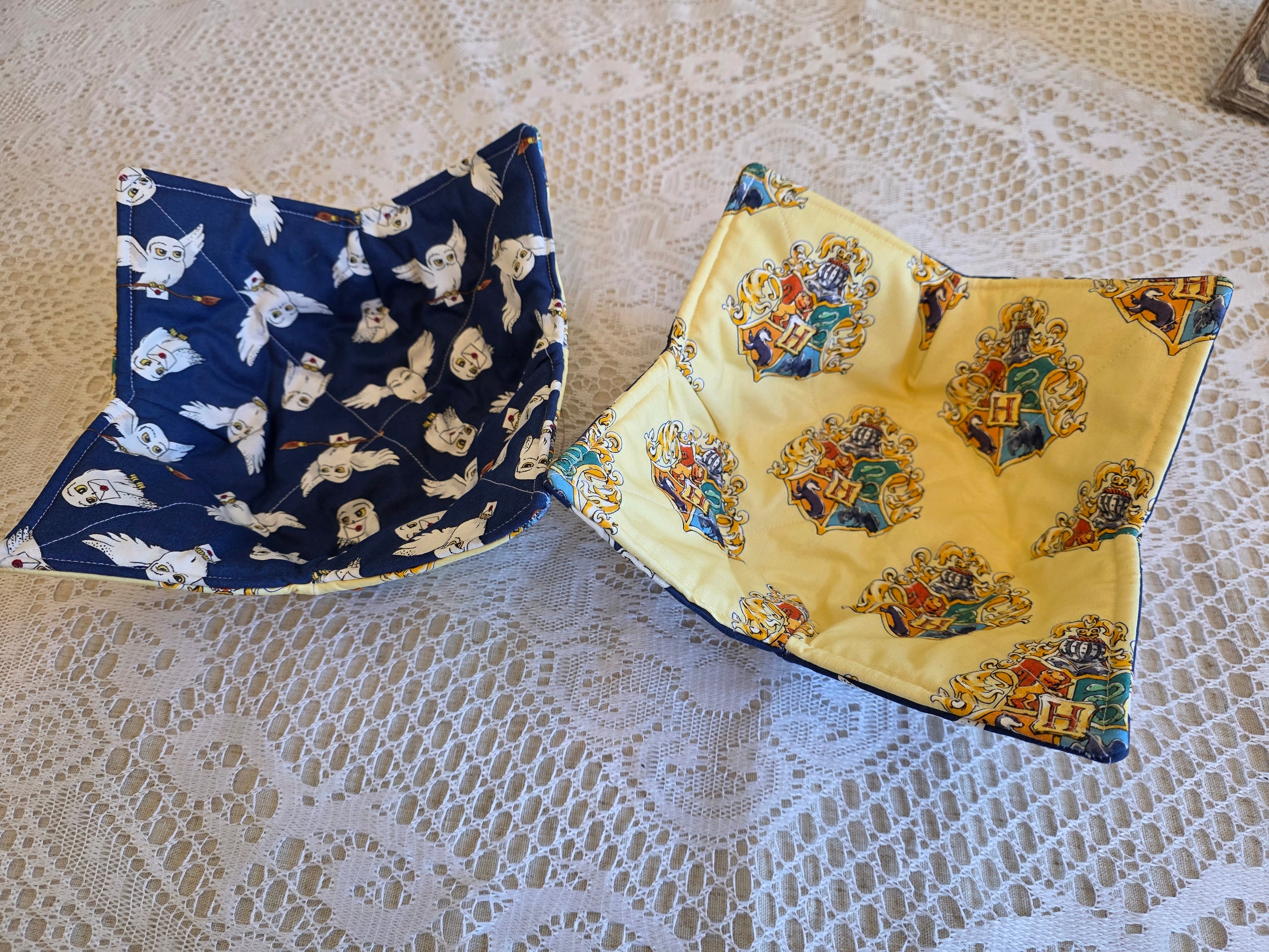 Harry Potter Bowl Cozies | Hogwarts | Hedwig | Reversible Bowl Cozies| Handmade Bowl Cozies