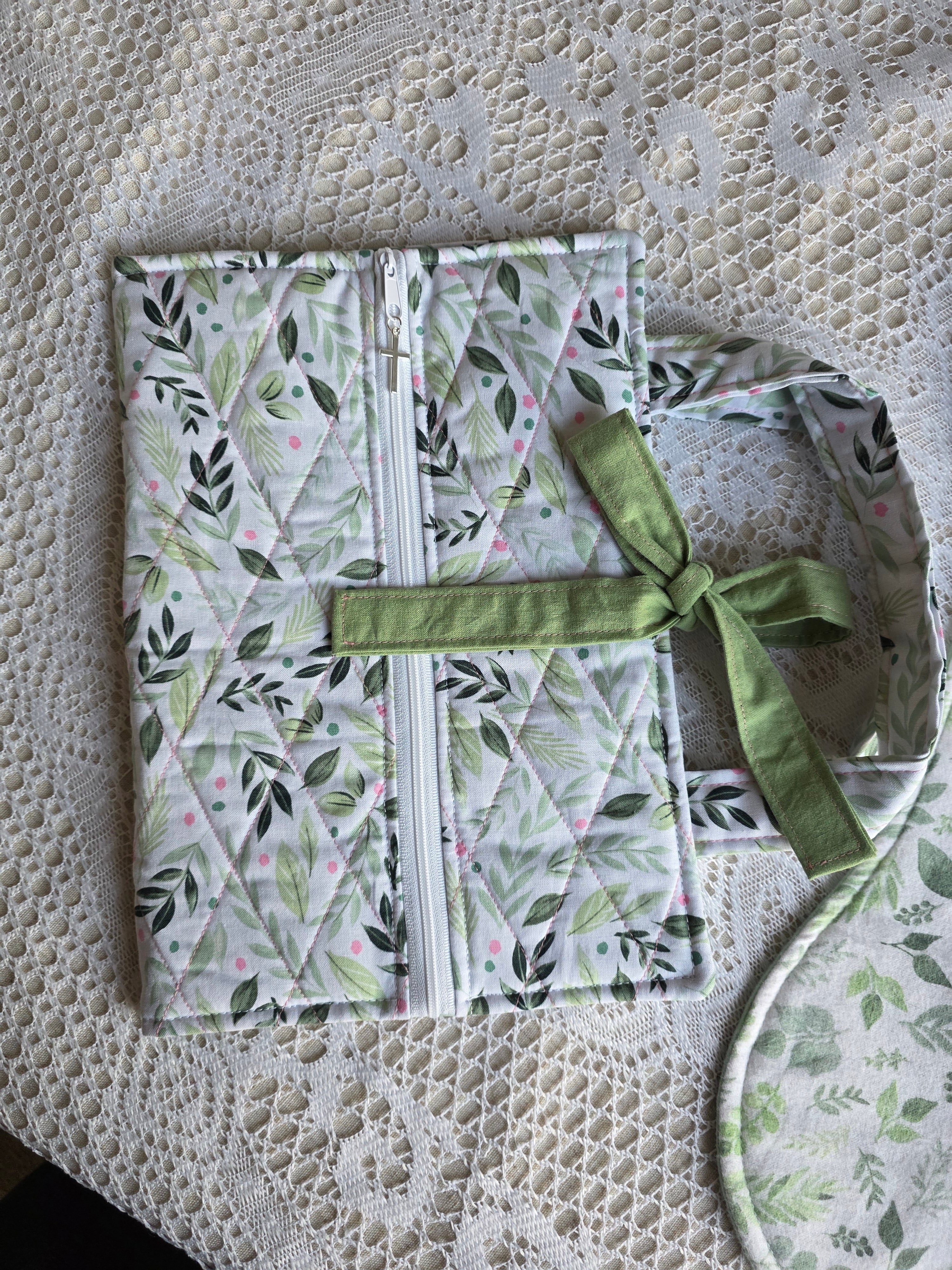 Green Leaves Mom Bundle | Green Leaves Bible Cover with Matching Burp Cloth | New Mom Gift | Mom Gift | Mother Gift