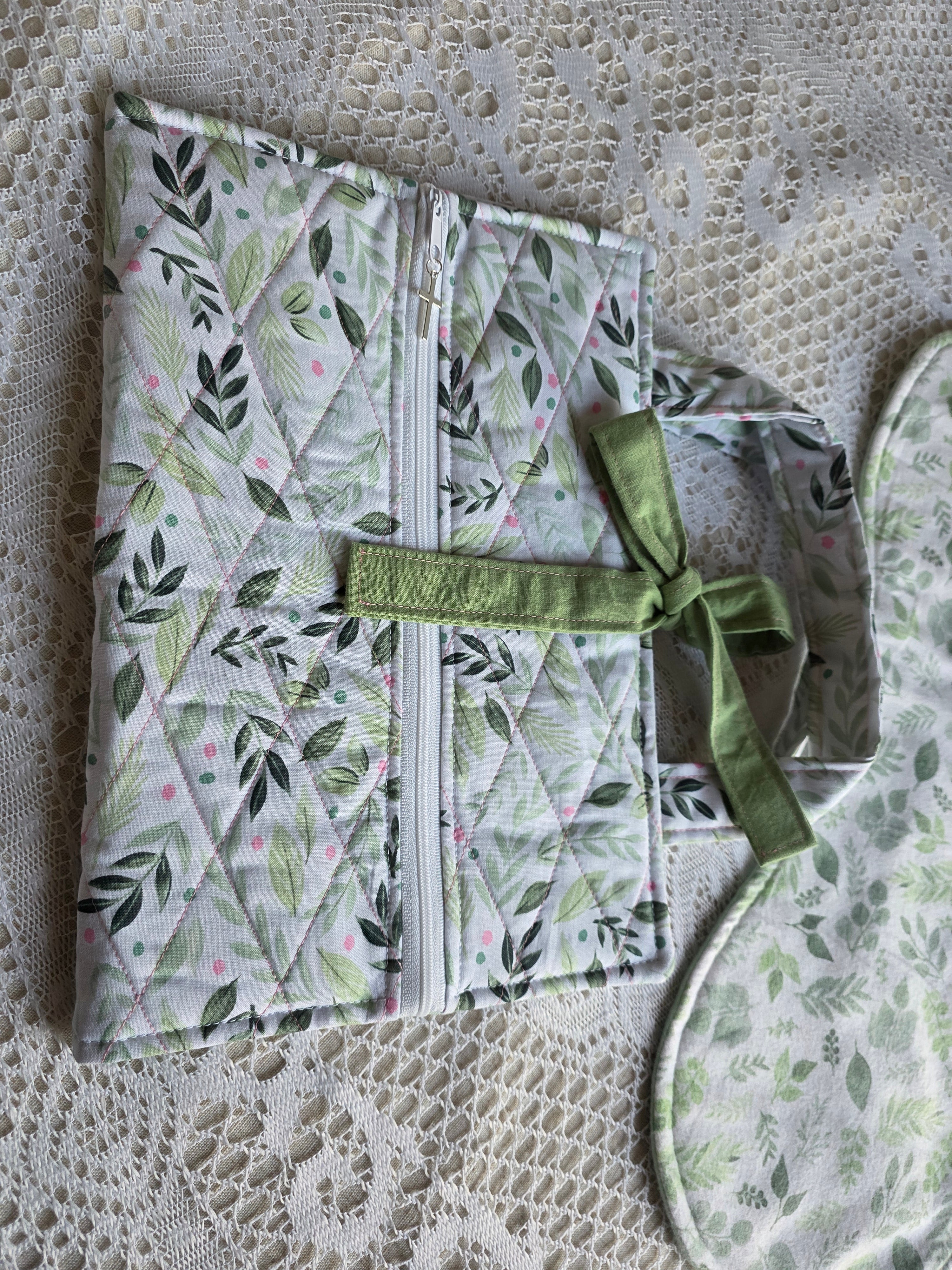 Green Leaves Mom Bundle | Green Leaves Bible Cover with Matching Burp Cloth | New Mom Gift | Mom Gift | Mother Gift